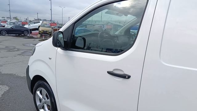 Peugeot Expert 2,0 л. Дизель МКПП (150 л.с.) 2018 смотреть онлайн