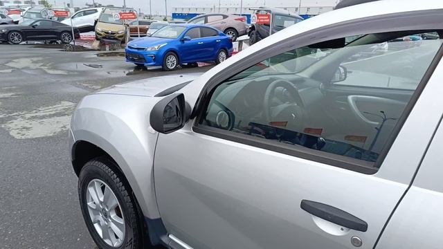 Renault Duster 1,6 л. Бензин МКПП (102 л.с.) 2WD 2013 смотреть онлайн