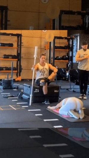 Случай в зале