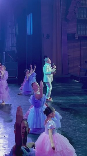 Культовая песня в Кремле 🎶 Александр Добронравов • Как упоительны в России вечера🎤 #shorts #музыка