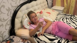 Обычный вечер девочки Оли