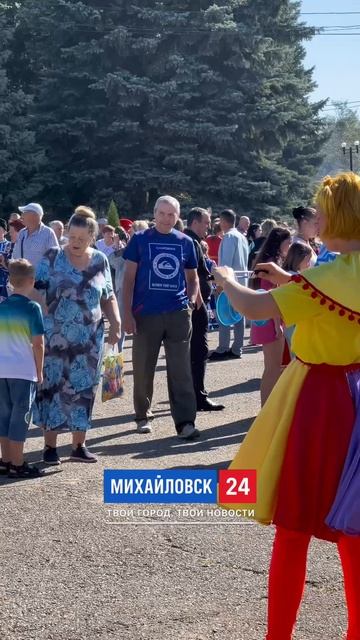 Фольклор, традиции и сила родной земли. Так гостей встретил праздник «УРОЖАЙ-2025» в Михайловске!