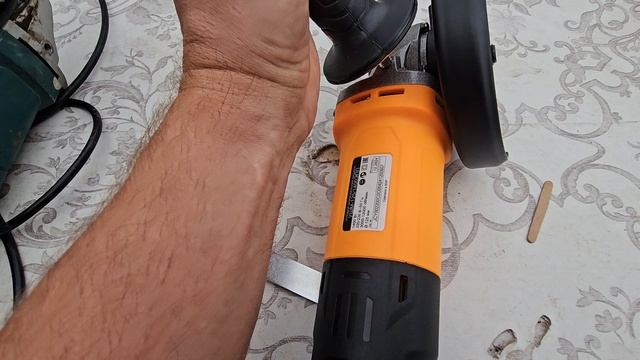 Болгарка УШМ 125/1400 Вихрь обзор распаковка смотреть онлайн