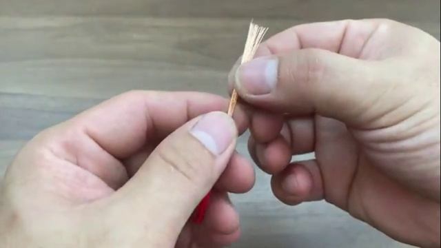 Интернет не нужен! Просто вставьте свечу зажигания в светодиодную лампочку и наслаждайтесь смотреть онлайн