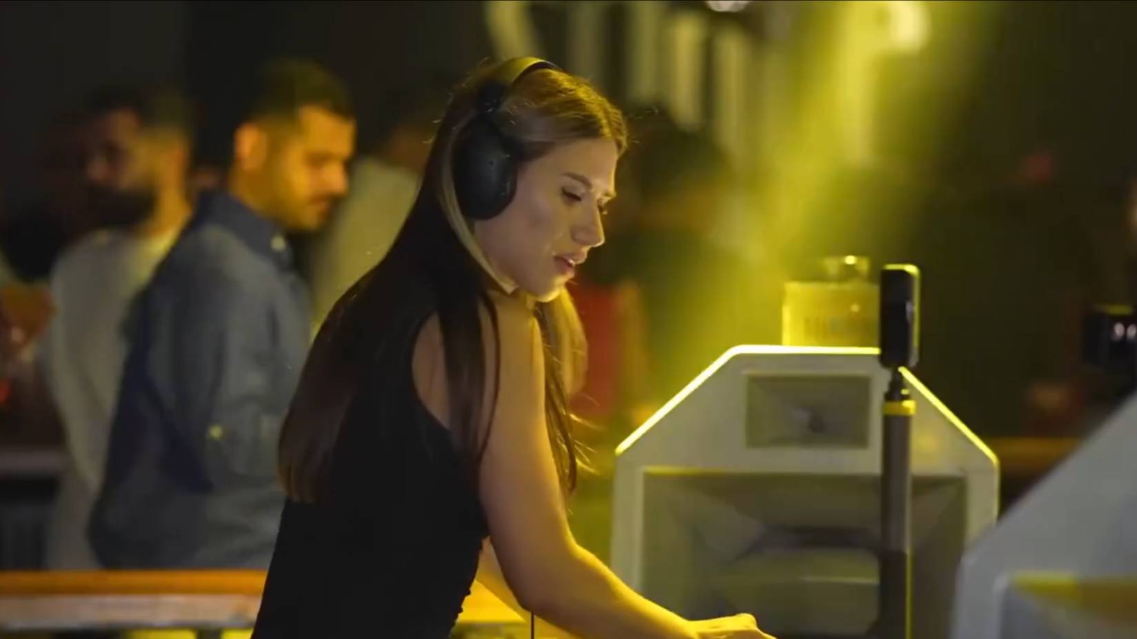 KRISMI - Live DJ Mix from Space Club 2025 Progressive House Melodic Techno DJ Mix смотреть онлайн