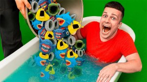 я кинул в ванну ВСЕ БОМБОЧКИ EL GRAN MAYA, BLOOP, SPRUNKI EATER, MEGALODON, SEA EATER в 3:00 ночи