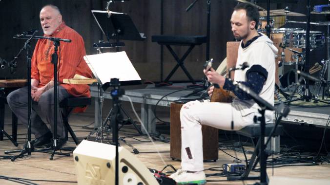 Главный фольклорист России играет на пастушьем рожке. смотреть онлайн