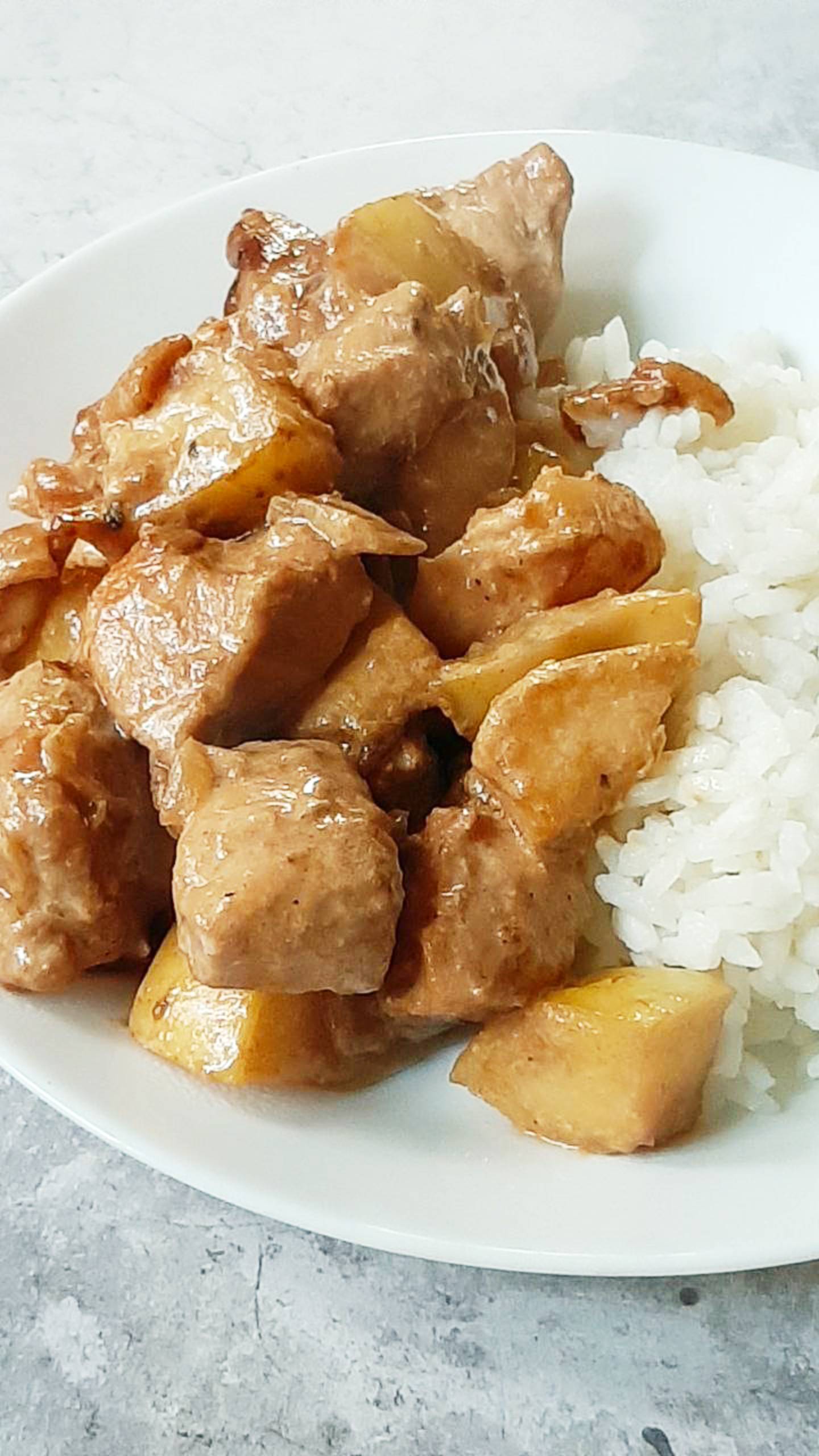 Куриная грудка с яблоком на сковороде. Дюжина рецептов с яблоками (4). смотреть онлайн