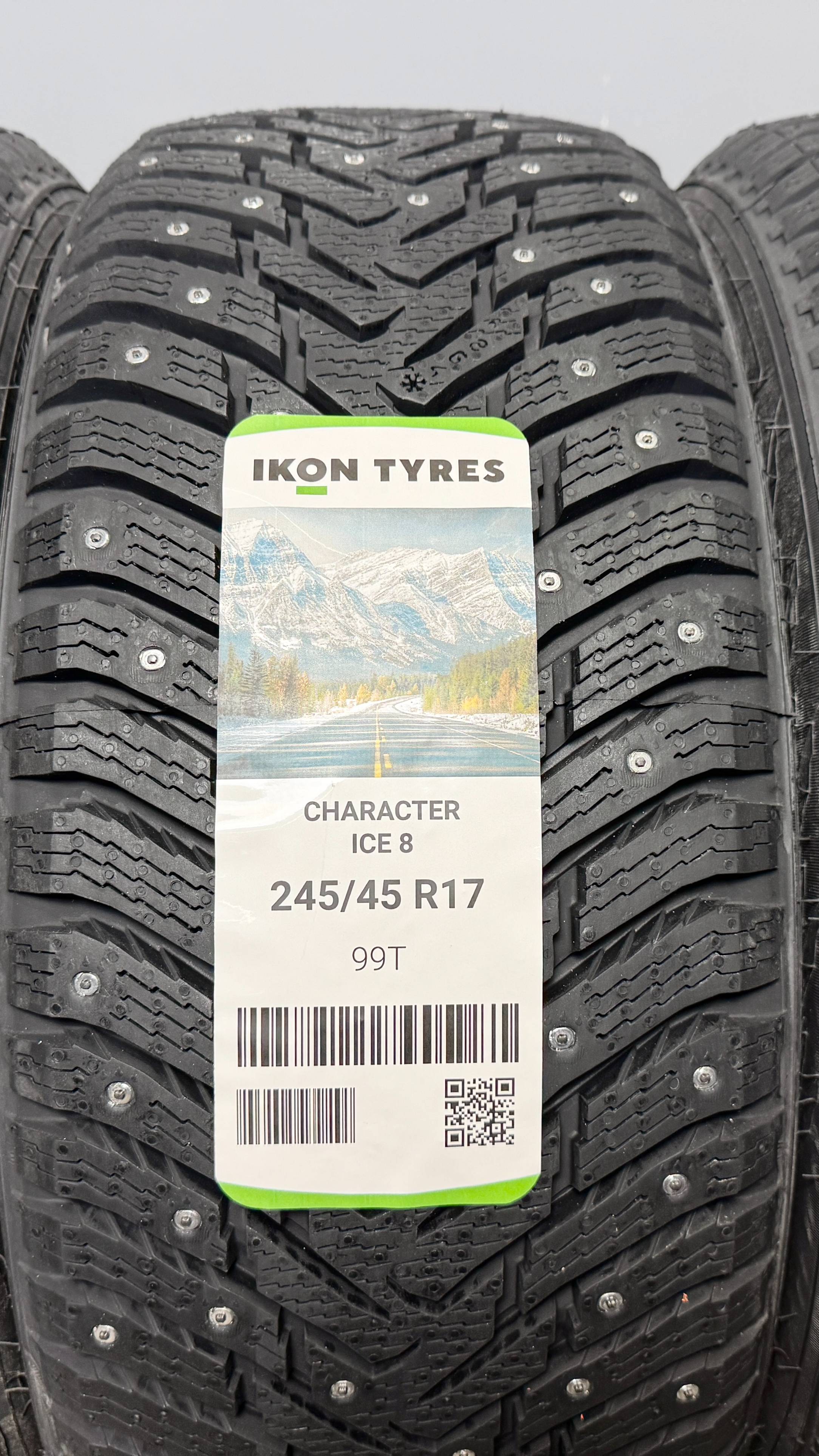 Ikon Tyres Character Ice 8 245/45 R17 99T