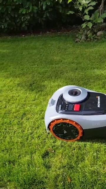 робот газонокосилка.mp4 смотреть онлайн