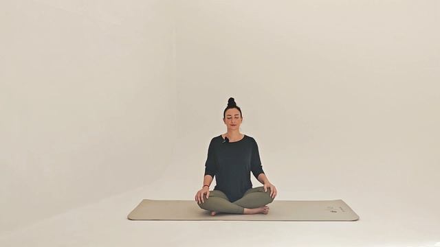 Кундалини Йога, базовый комплекс 15 минут: дыхание огня, САТ крийя, мулабандха, лягушка. смотреть онлайн