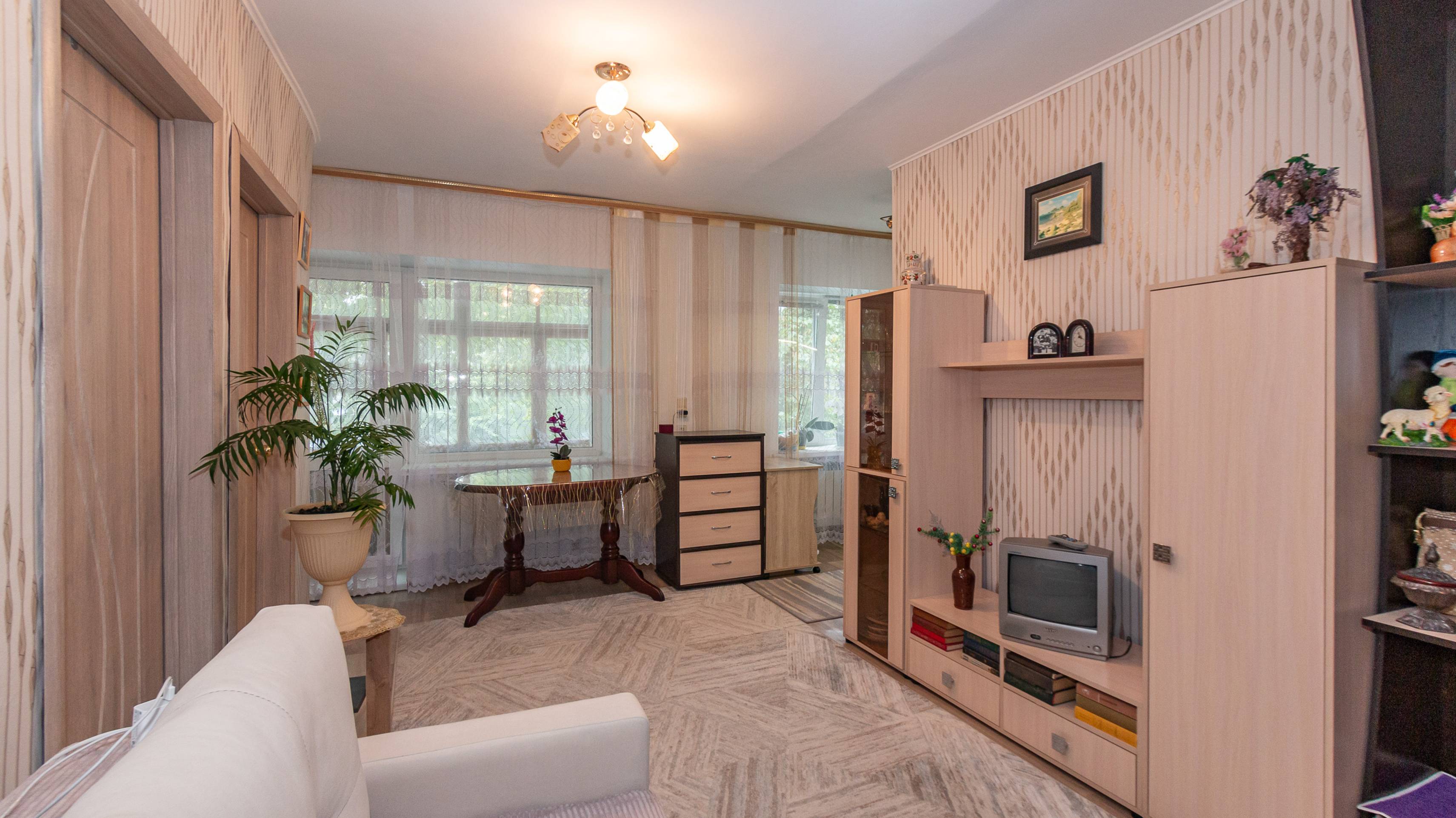 Российская улица, микрорайон Крутая Горка, д. 9 смотреть онлайн