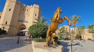 Ясмин Хаммамет Новая МЕДИНА.Гуляю в красивом районе Туниса.На набережной Праздник