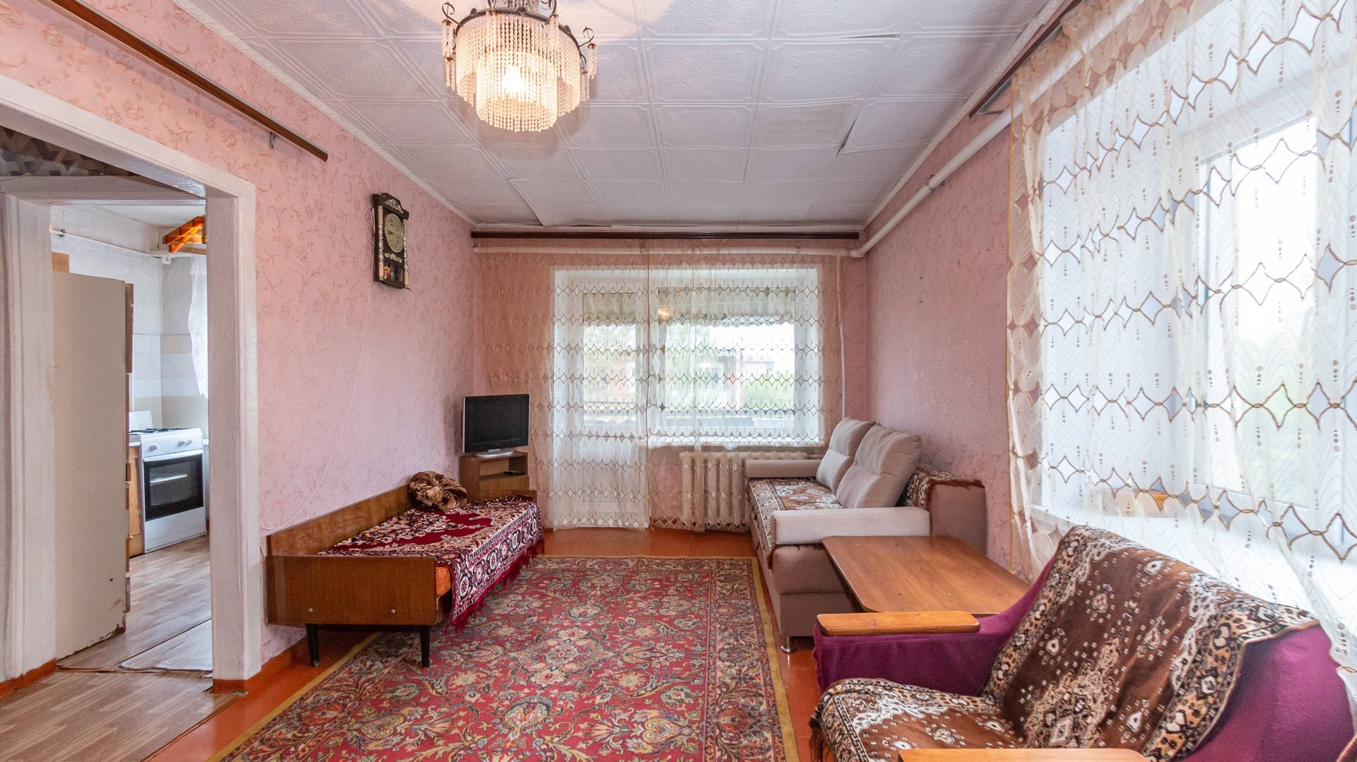 Российская улица, микрорайон Крутая Горка, д. 5 смотреть онлайн