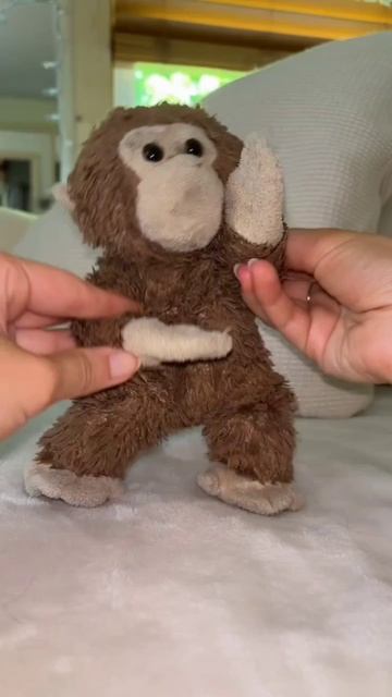 весёлые танцующие обезьянки не дают покоя