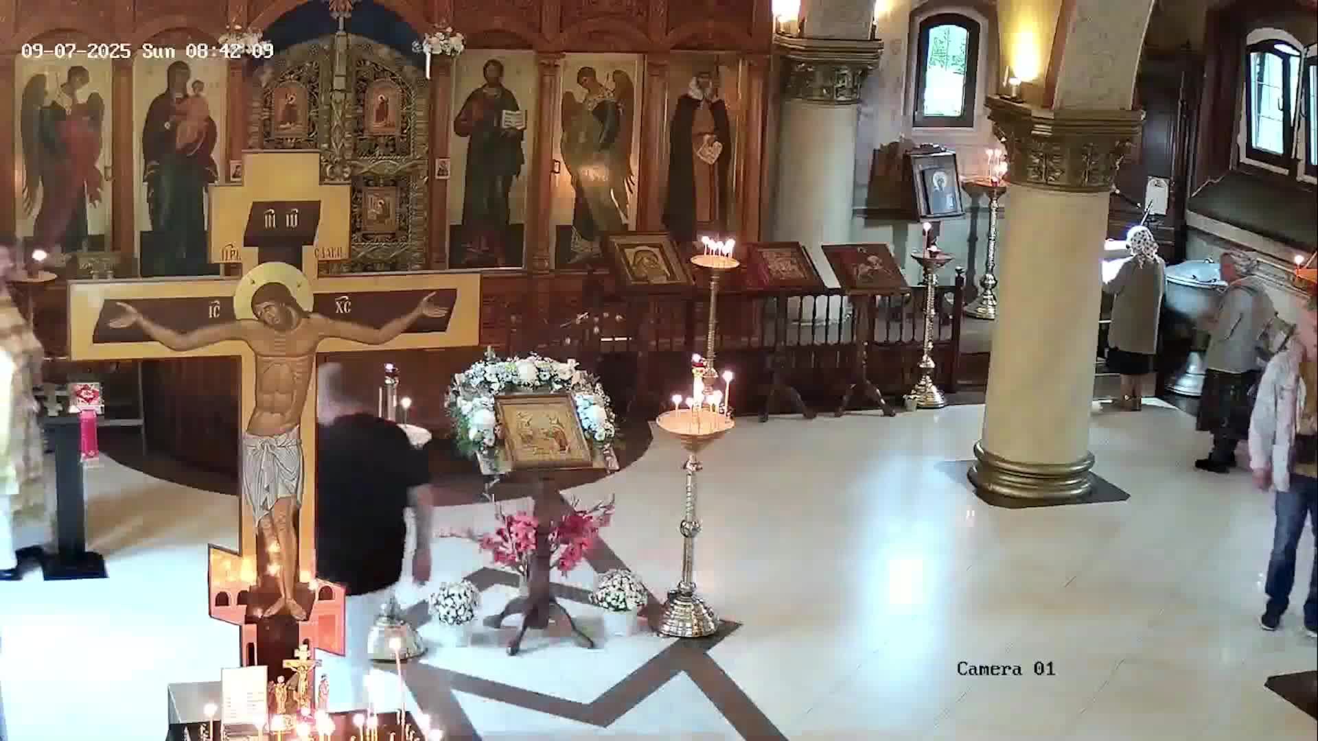 Божественная литургия. 7.09.2025 в 9-00. смотреть онлайн