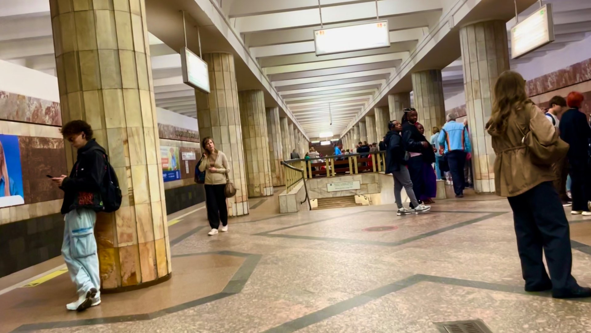 Поехал до зоопарка в метро Новосибирска. Эпизод 20