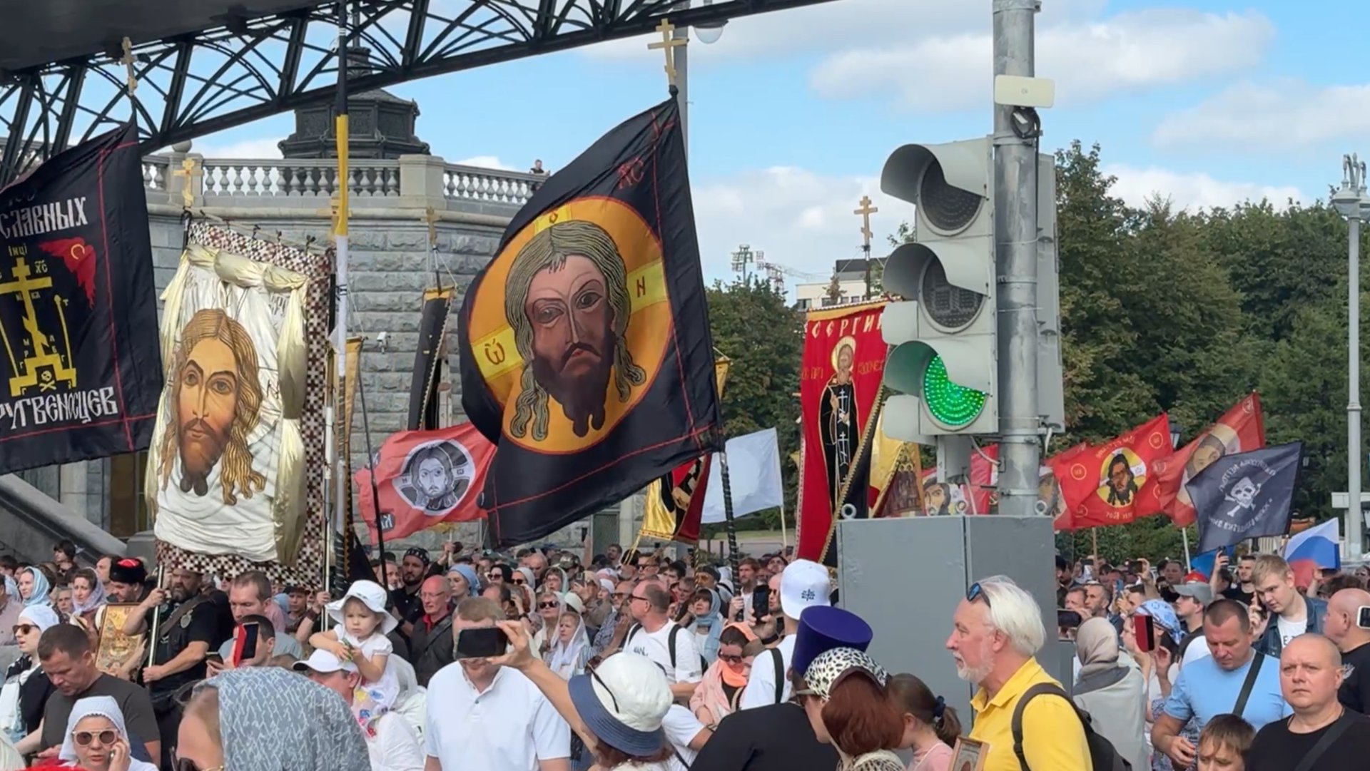 Московский крестный ход смотреть онлайн