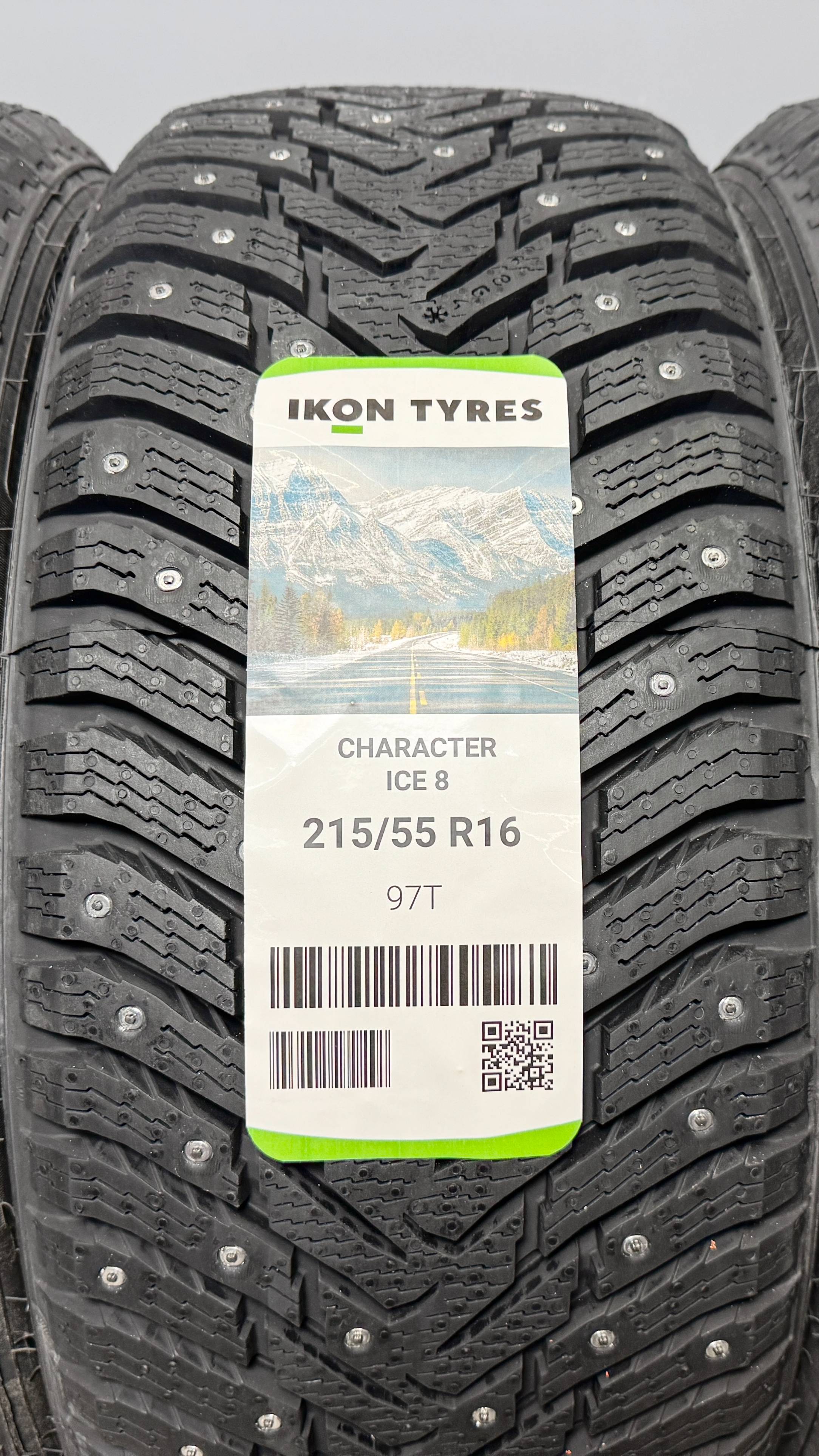 Ikon Tyres Character Ice 8 215/55 R16 97T