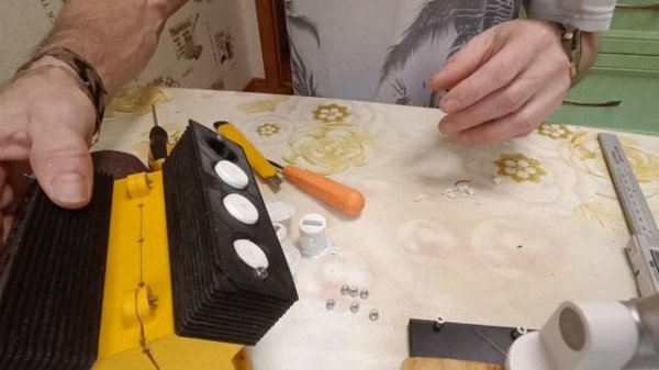 3D model engine V8.mp4