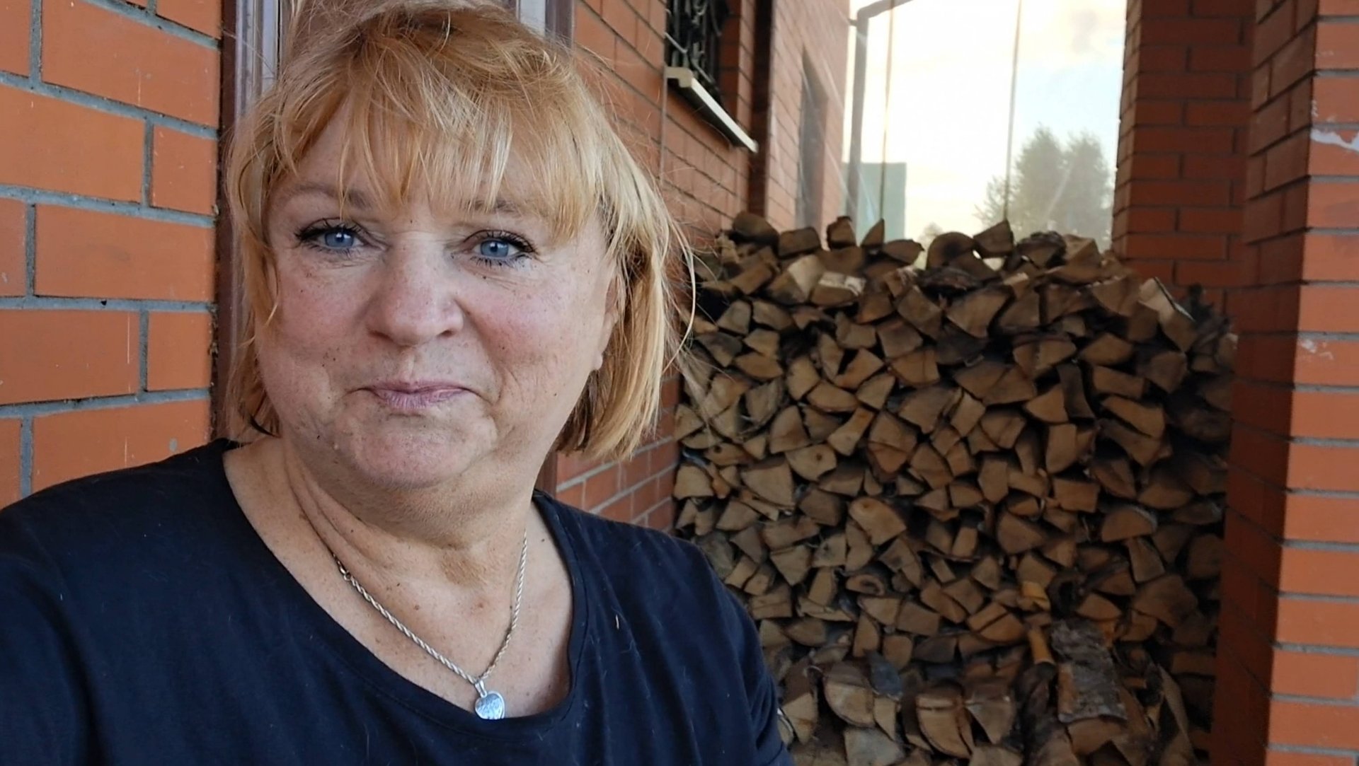 У меня наверное правда...не все в порядке с головой...люблю то...что ненавидят другие... смотреть онлайн