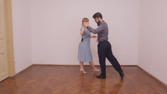 Tango Shots With Maja & Marko - #19 Fancy Entrance To Cross
