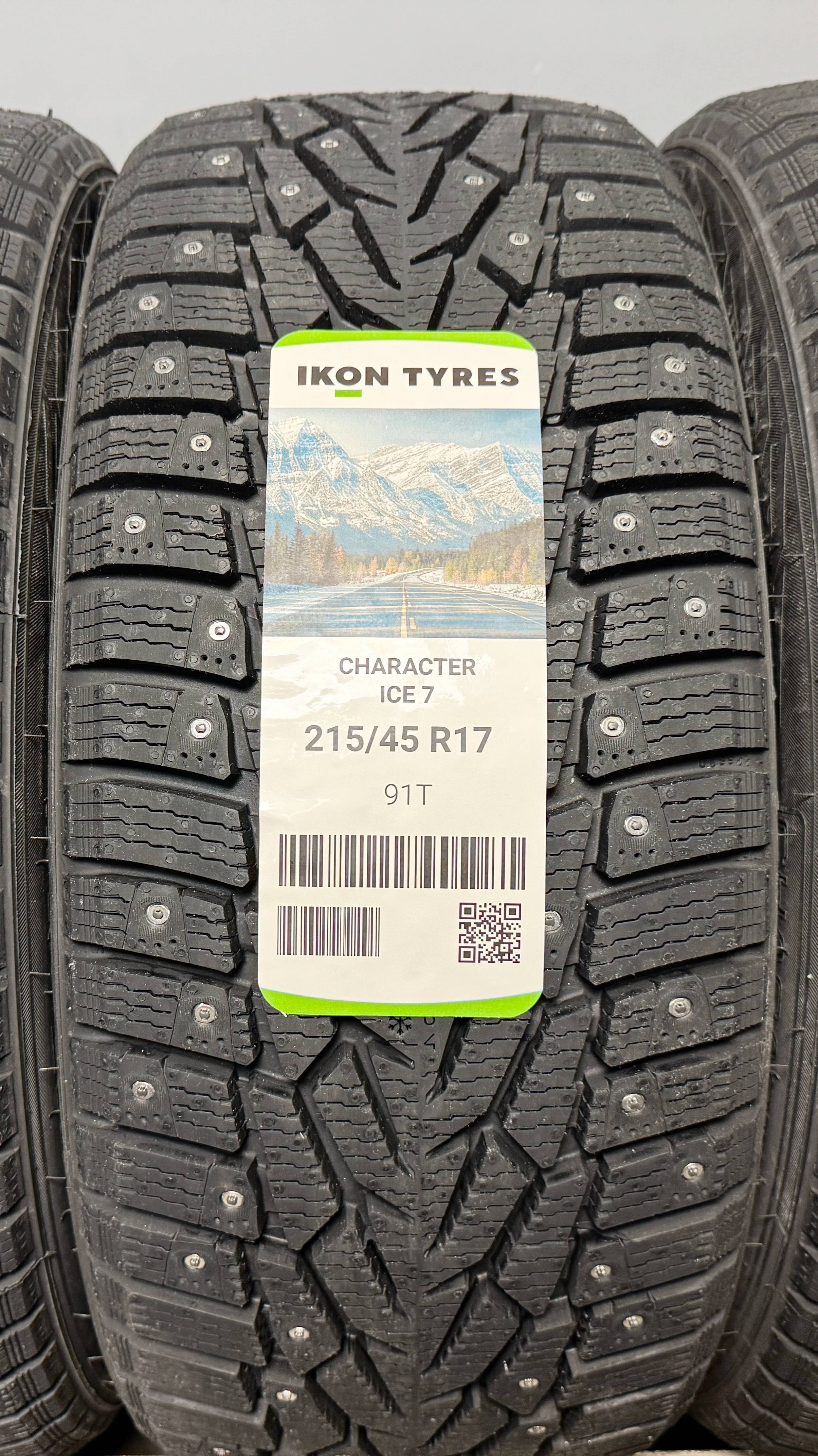 Ikon Tyres Character Ice 7 215/45 R17 91T