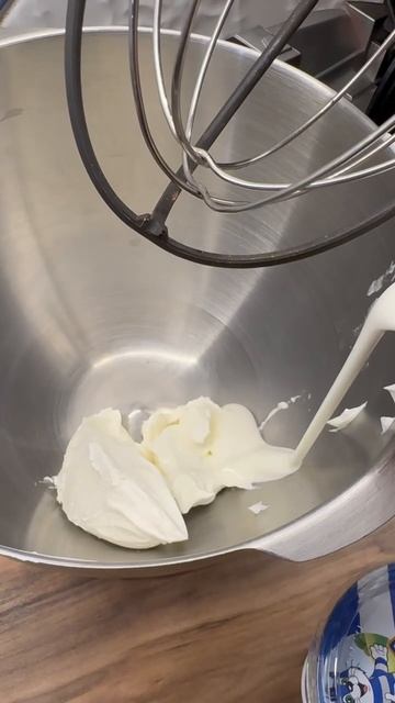 Торт «Молочная девочка