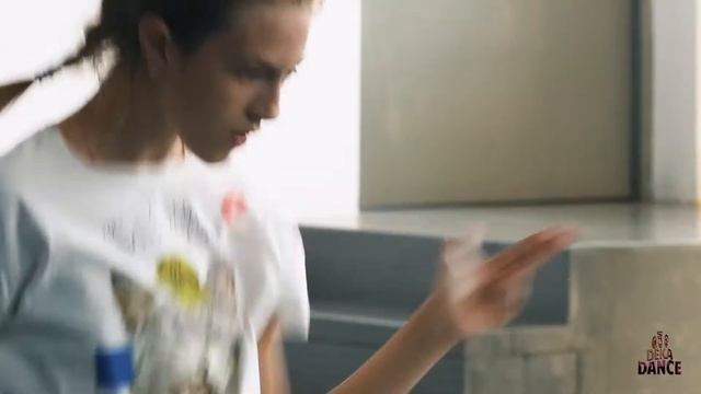 Дэнсхолл дети. Тренировочный процесс с Дарьей Соловьёвой. Dancehall Kids смотреть онлайн