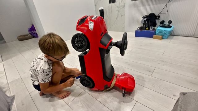 #ДамирЧернов гоняет на машинке и делает #дрифт #Новоевидео