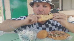 МУКБАНГ Салат с колбасой/ОБЖОР самса и мини пицца/обед/еда на камеру