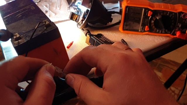 туманка греется с родным блоком и шторка сама не идёт по достижении 40°+