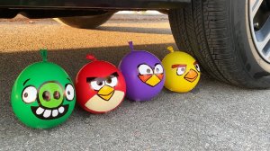 Машина давит предметы колесом! Эксперименты с колесом! Давим Angry Birds! Залипалка ASMR