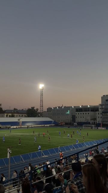 Футбол Динамо-ВОлогда - Иркутск. Обзор от студентов 1 курса ВоГУ смотреть онлайн