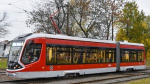 Трамваи Богатырь и ЛМ-99АВН на маршруте №100