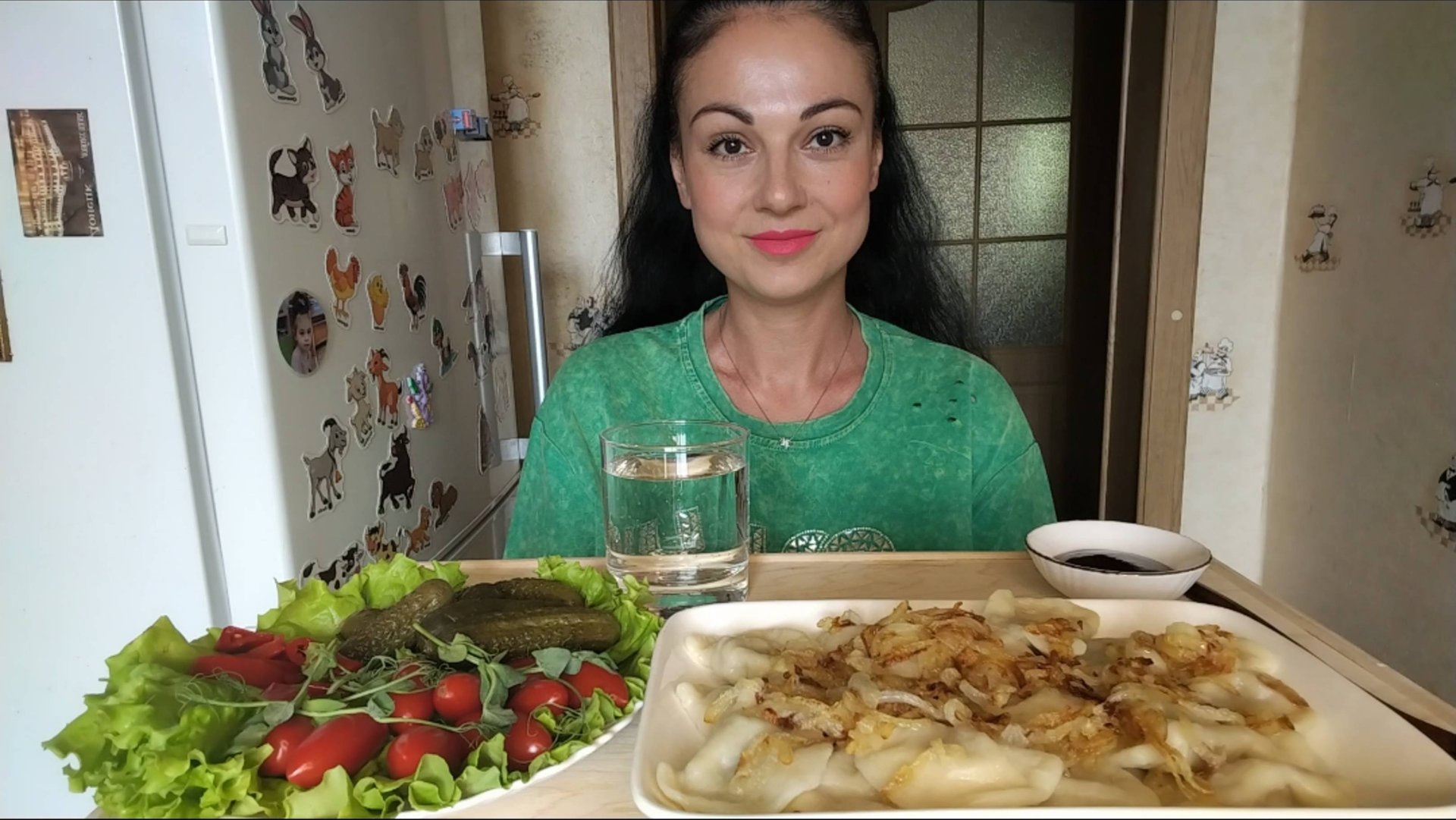 Мукбанг🥟Вареники с картошкой и грибами, с капустой 🥗👍🤤 Какую еду я бы хотела попробовать 🥰