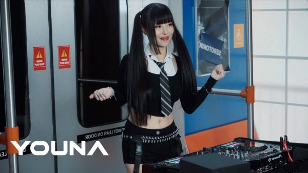 YOUNA - Melodic Techno & Peak-time Techno DJ Mix 16 @ Dubai