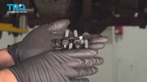 101. Как заменить комплект шпилек и гаек фланца выпускного коллектора 4.7 на Jeep WJ (1999 - 2004)