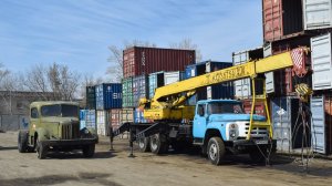 Автокран КС-3575А на шасси ЗИЛ-133ГЯ. Погрузка МАЗ-200.