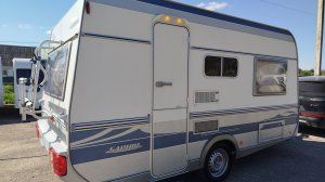 Немецкий малыш-крепыш,караван,автодом-турист Fendt Saphir на 4 места с палаткой.Категория прав В