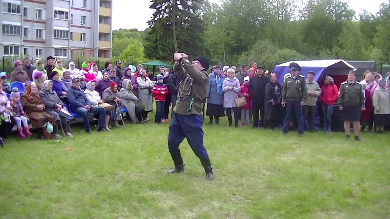 Концерт на св.Троицу у Епархиального храма. Елена Высоцкая со своей песней "По утренней заре" смотреть онлайн