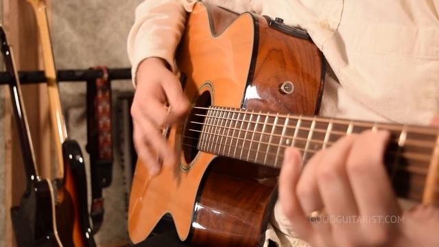 Day 8 - Your First Strumming Pattern (30 Days of Guitar) смотреть онлайн