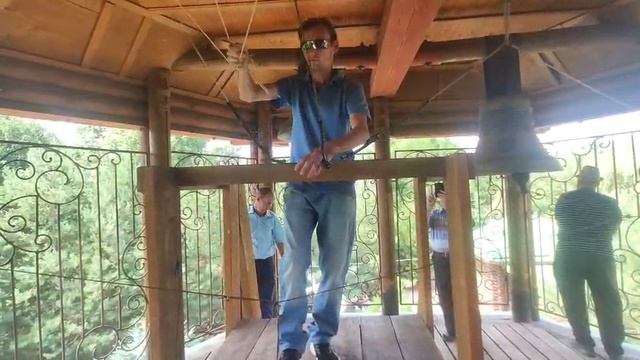 Звонарь Максим Штуккерт - Праздничный звон.mp4