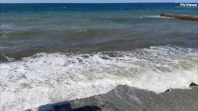 КРЫМ Алушта Центральный пляж сегодня 8 августа 2025. Море и погода в Крыму сейчас. Как выглядит пляж смотреть онлайн