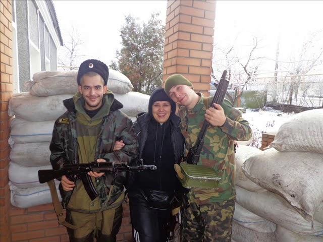 Песня "Оденьте берцы" сл.муз. и исполнение Елены Высоцкой, написана для Донбасса. смотреть онлайн