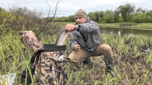 ОТЛОВИЛСЯ ПО ЩУКЕ НА ОЗЕРЕ. САМАЯ МЕЛКАЯ БЛЕСНА КОСИЛА ЩУКУ ЛЮБЫХ РАЗМЕРОВ. РЫБАЛКА НА СЕВЕРЕ.