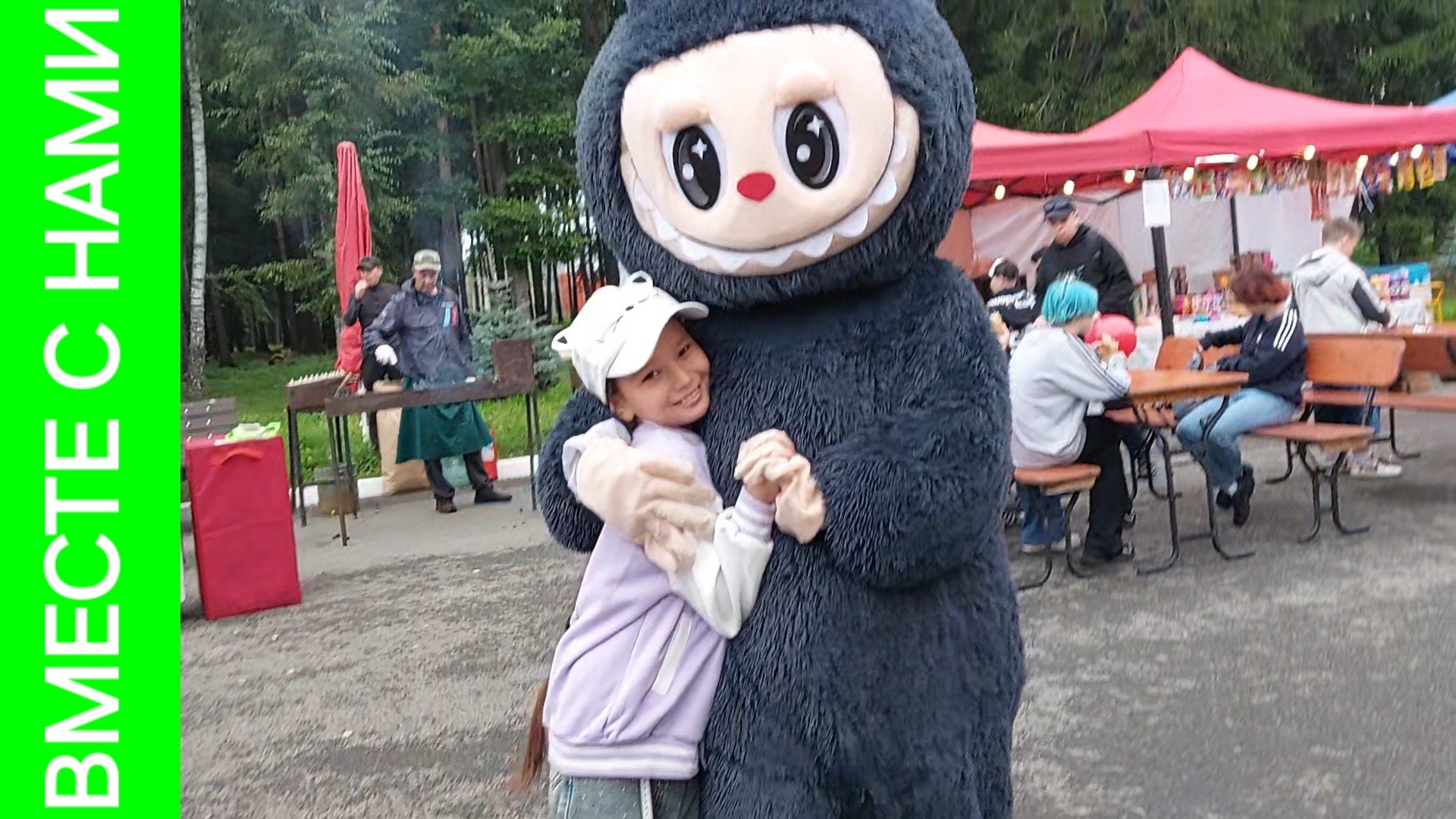 Впервые на ярмарку. В гочтях у Оли Уралочки. День города!!! смотреть онлайн