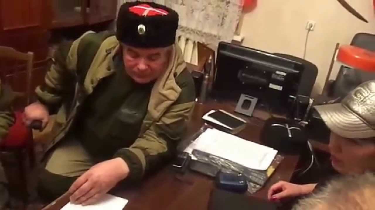 В штабе г.Петровское ЛНР планируется по раздаче гум.помощи смотреть онлайн