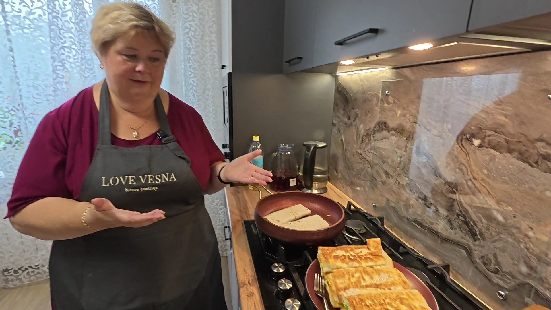 Торт как пломбир проще некуда. Готовлю в новом горшочке. Конвертики с яйцом и луком. смотреть онлайн