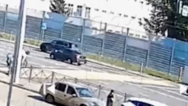 Ребёнка на велосипеде сбила машина на Горьковском шоссе в Казани смотреть онлайн